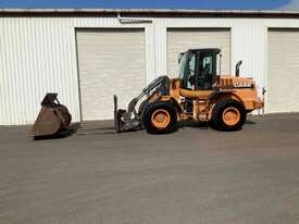 CASE 521E Wheel loader  - picture0' - Click to enlarge