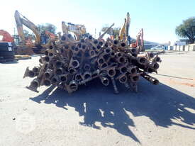 STILLAGE OF ASSORTED SIZE METAL IRRIGATION PIPES - picture1' - Click to enlarge