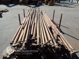 STILLAGE OF ASSORTED SIZE METAL IRRIGATION PIPES - picture2' - Click to enlarge