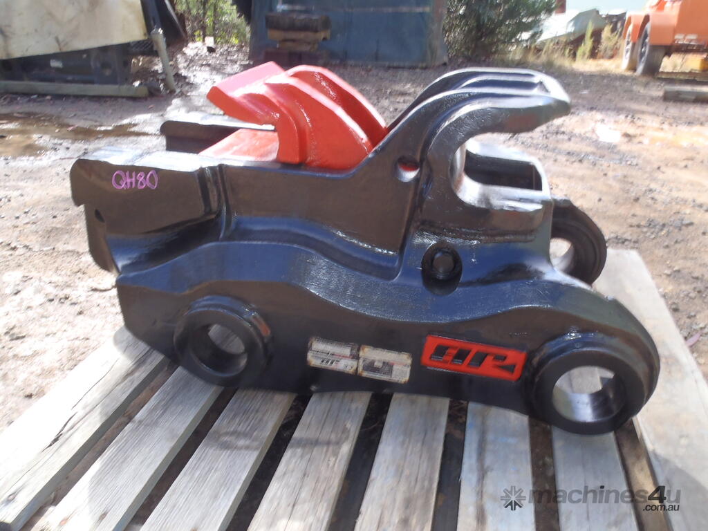 Used jb JB Quick Hitch Suit 30 Tonner Quick Hitch in PANTON HILL, VIC