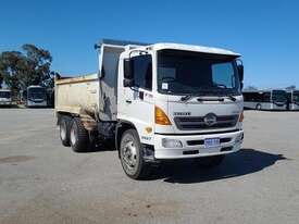 Hino FM 500 - picture0' - Click to enlarge