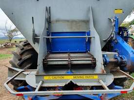 2016 GASON 7370 BELT SPREADER (7 TONNE) - picture2' - Click to enlarge