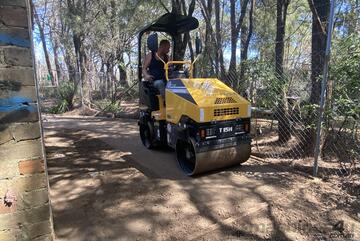 Multipac 1.5T Tandem Vibrating Roller