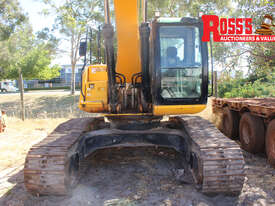 JCB JS240LC EXCAVATOR - picture2' - Click to enlarge