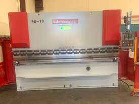 METALMASTER Hydraulic Pressbrake 70T Includes Safety Light Guards - picture0' - Click to enlarge