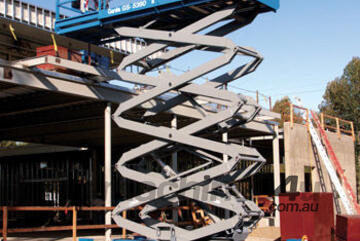 GENIE 4390RT DIESEL SCISSOR LIFT