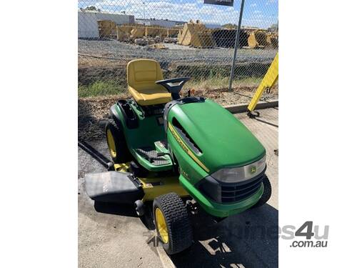 2005 John Deere 145 Lawn Garden Tractors