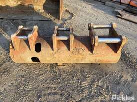 Cylinder Attachment To Suit Various Excavators. - picture0' - Click to enlarge