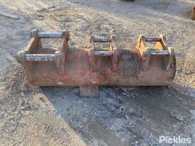 Cylinder Attachment To Suit Various Excavators. - picture1' - Click to enlarge