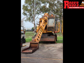 GRADALL XL 3300 III EXCAVATOR - picture0' - Click to enlarge