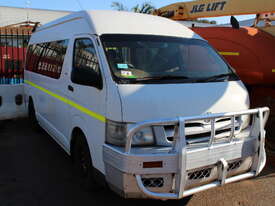 2006 TOYOTA COMMUTER 200 SERIES MINI BUS - picture0' - Click to enlarge