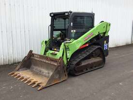 Kubota SLV75 Track Skid Steer Loader - picture0' - Click to enlarge