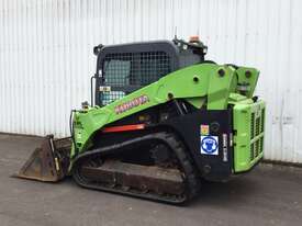 Kubota SLV75 Track Skid Steer Loader - picture1' - Click to enlarge