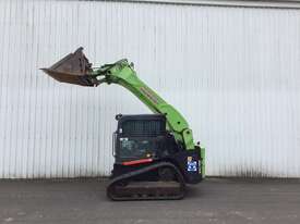 Kubota SLV75 Track Skid Steer Loader - picture2' - Click to enlarge