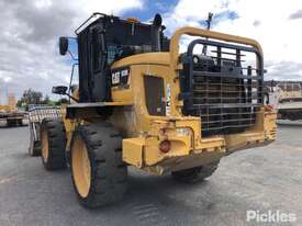 2017 Caterpillar 938K - picture2' - Click to enlarge