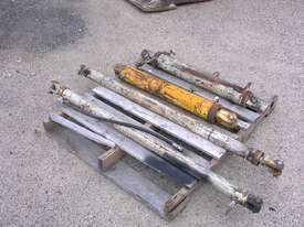 Hydraulic rams/cylinders - picture0' - Click to enlarge