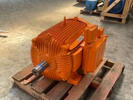 185 kw 250 hp 4-pole 1480 rpm 415v 315 frame WEG Mining IP66 KTE54 W22M AC Electric Motor - picture0' - Click to enlarge