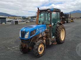 New Holland T4.95V - picture2' - Click to enlarge