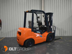 Heli CPCD25 2.5 Tonne Forklift Kubota Diesel Engine 4.5m Container Mast Low Hours - picture1' - Click to enlarge