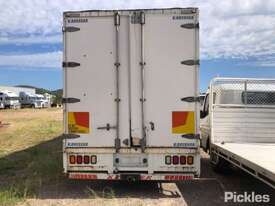 2001 Mitsubishi Fuso Fighter FM600 - picture2' - Click to enlarge