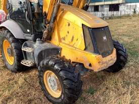 JCB 3CX Backhoe Loader - picture2' - Click to enlarge