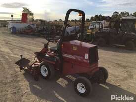 2010 Toro GroundsMaster 325-D - picture2' - Click to enlarge