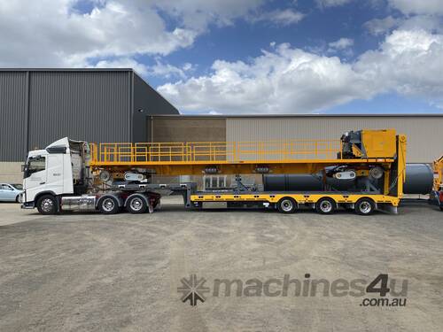 Ex Fleet Vehicle | Prime Mover with Low bed Tri Axle Drop Deck Widening to 3.5m Trailer