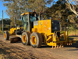 John Deere 670D Artic Grader Grader - picture2' - Click to enlarge