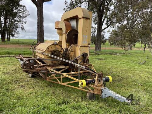 Horwood Bagshaw Clover Harvester Twin Pull