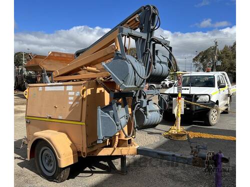 JLG TRAILER MOUNTED LIGHTING TOWER