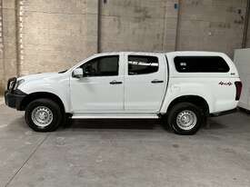 2017 Isuzu D-MAX SX (4x4) - picture0' - Click to enlarge