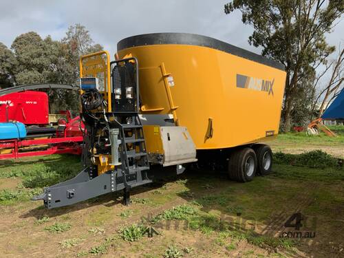 AUSMIX FT-XL30 HDVERTICAL FEED MIXER + 1.0 ELEVATOR (30.0M3)