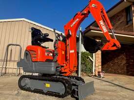 KUBOTA K008-3 MINI EXCAVATOR  - picture0' - Click to enlarge