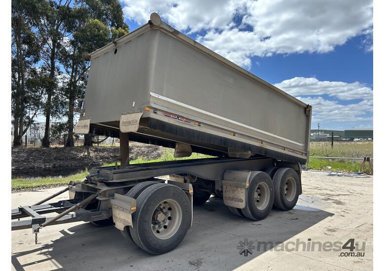 Buy Used 2003 hamelex 2003 Hamelex D3 Tri-Axle Tipper Trailer Trailers ...