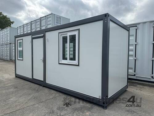 6M PORTABLE BUILDNG WITH ENSUITE & KITCHENETTE