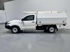 2013 Toyota Hilux SR Diesel - picture0' - Click to enlarge