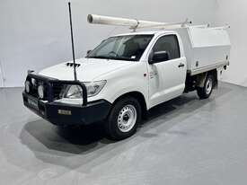 2013 Toyota Hilux SR Diesel - picture2' - Click to enlarge