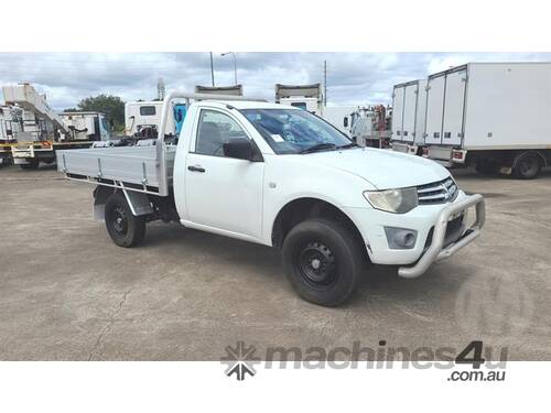 Mitsubishi Triton ML