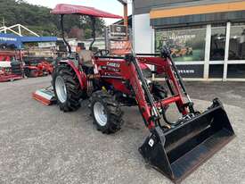 Case IH 50B tractor Low Hours with 4in1 Loader - picture1' - Click to enlarge