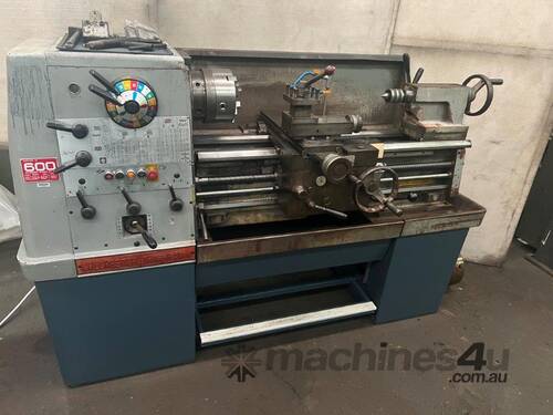 caption Colchester Triumph 2000 centre lathe ex govt
