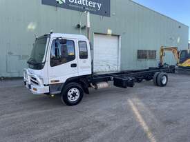 2004 Isuzu 8FF02 500 F3 (4x2) Cab Chassis - picture0' - Click to enlarge