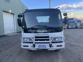 2004 Isuzu 8FF02 500 F3 (4x2) Cab Chassis - picture1' - Click to enlarge