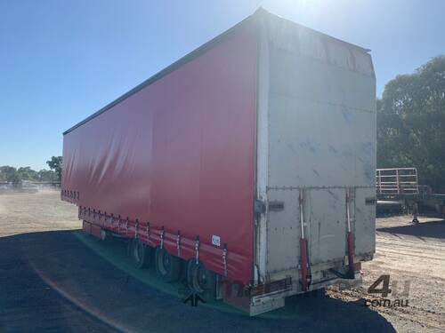 caption 1995 FREIGHTER ST3