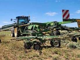 2016 KRONE Swadro 1400 Plus Hay Rake - picture0' - Click to enlarge