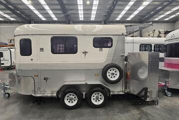 TrailTrekker 2 HORSE ANGLE LOAD FLOAT wide bay warm blood 2HAL-4000 WB