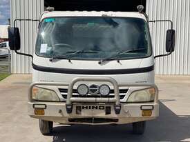 2007 Hino 300 616 Table Top - picture0' - Click to enlarge