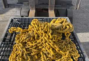   LOT #40 Lifting chains