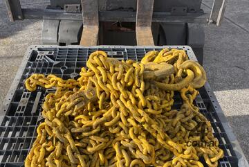   LOT #40 Lifting chains