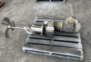 Side mounted Liquid Agitator, Shaft length 490mm, Impeller 500mm Dia