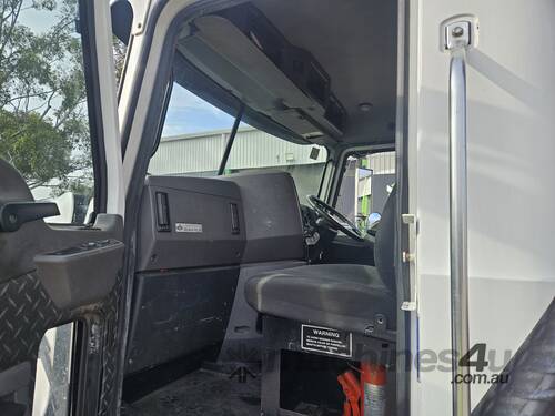 caption 2013 Mack CMMT Granite 6x4 Prime Mover With Crane